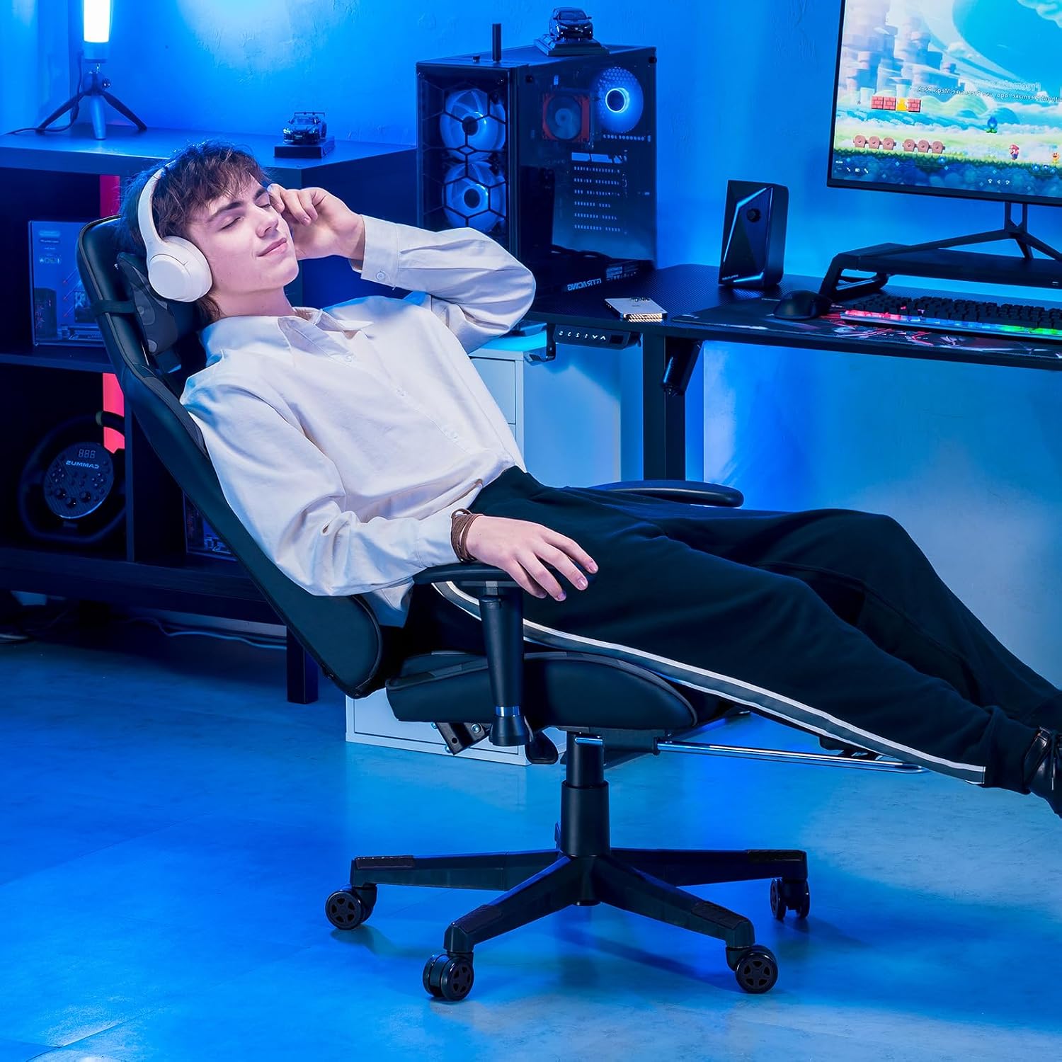 GTPLAYER Gaming Chair with Footrest, Ergonomic Computer Game Desk Chair, Recline Gaming Chair Seat Height Adjustment, Swivel Rocker with Headrest and Lumbar (Camouflage)
