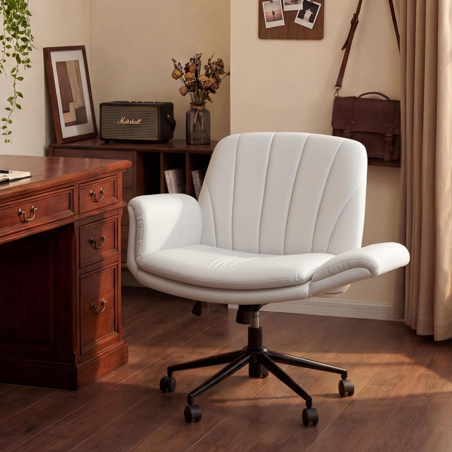 Dowinx Criss Cross Chair with Five-Level Adjustable Arms and Wheels - Comfortable Ergonomic PU Leather Swivel Vanity Chair - Computer Makeup Gaming Chair for Home Office, Bedroom, Vanity Room (Beide)