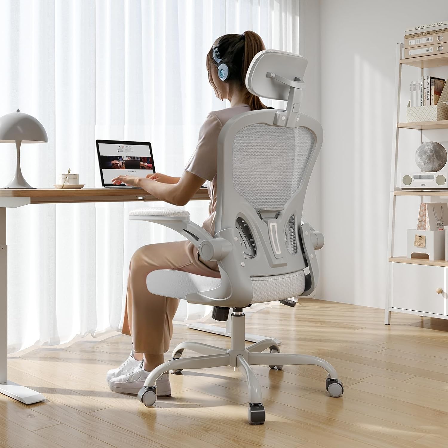 Synorla Office Chair Ergonomic Desk Chair, 330LBS Capacity, High Back Computer Design for Long Hours Comfort, Rolling Swivel Executive Task for Home Office with Flip-up Armrests（Grey）