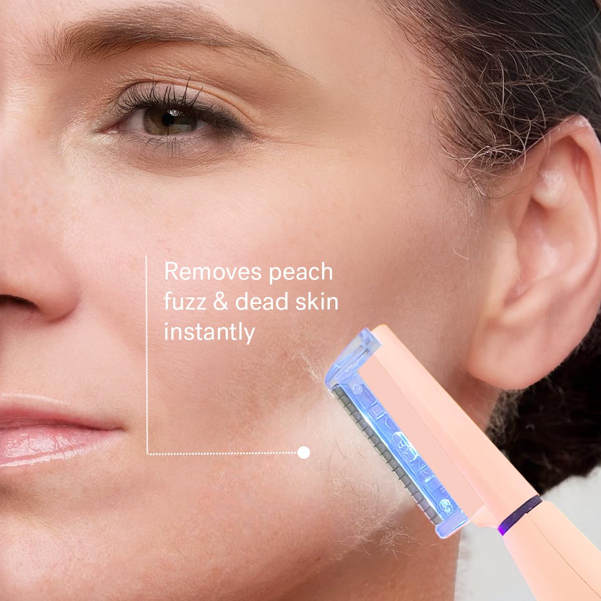 Michael Todd Beauty Sonicsmooth Pro+ Dermaplane Razor for Women Face + Eyebrow Trimmer Dermaplaning System w/LED Light Peach Fuzz Remover -16 Dermaplaning Blades & 2 Microsmooth Exfoliation Tips