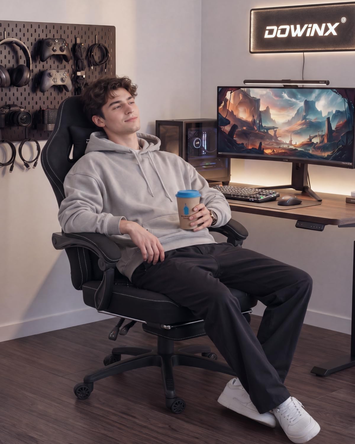 Dowinx Gaming Chair Breathable Fabric Game Chair with Gel Pad and Storage Bag, Comfortable Gamer Chair with Pocket Spring Cushion, Ergonomic Computer Chair with Footrest, Black