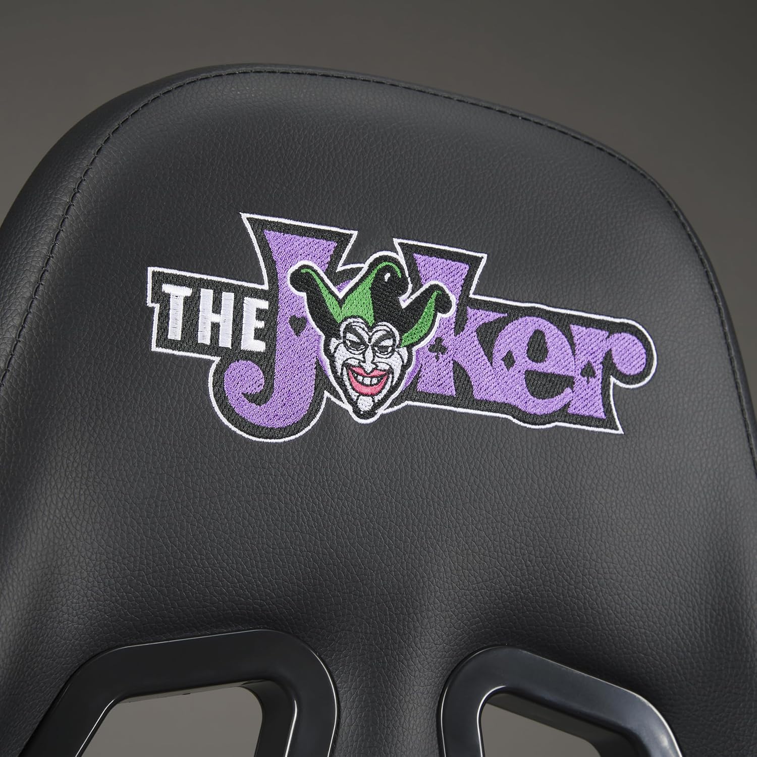 Joker - Gaming Chair or Office Chair, Adult Gamer Chair, Comfortable seat, Integrated headrest, Adjustable armrests and Height, Ergonomic backrest - Black